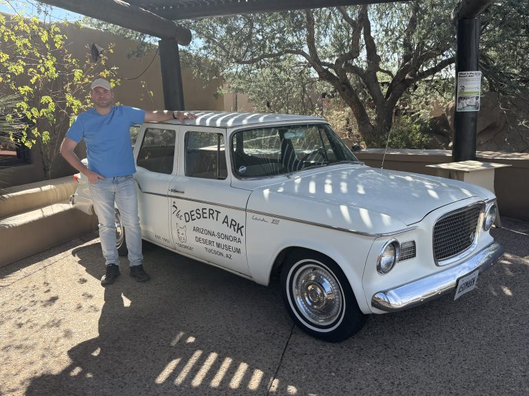 Stephen Lynch, Justin Calabrese, Arizona